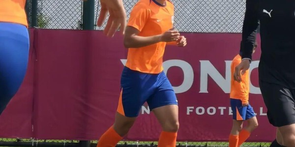 mk体育官网-中超|克雷桑归队参加训练，泰山国脚将参加下一阶段冬训