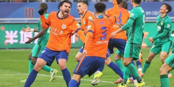 mk体育平台-泰山队最该换的外援不是瓦科，他才最应该离开，代价也更小，可行性极|马德鲁加|山东泰山|北京国安|韩鹏|后腰_新浪体育_新浪新闻