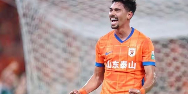 mk体育平台-泰山队最该换的外援不是瓦科，他才最应该离开，代价也更小，可行性极|马德鲁加|山东泰山|北京国安|韩鹏|后腰_新浪体育_新浪新闻