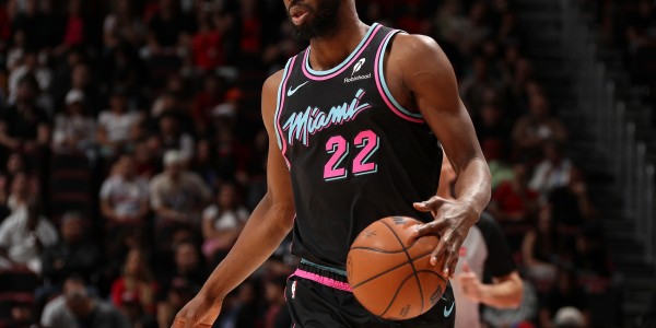 mk体育-场均15.9分5篮板！热火客战鹈鹕 维金斯因脚趾发炎缺阵