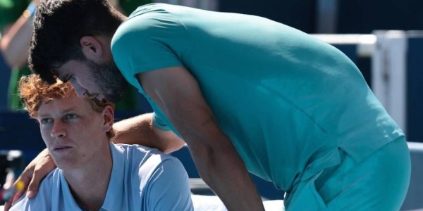 mk体育平台-阿卡和辛纳今日从韩国开工，两位网坛大佬却因00后双子星吵了起来