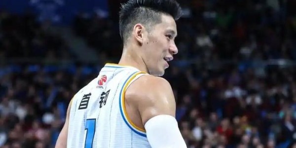 经纪人和杨毅同时爆料！林书豪在CBA遭国内球员恐吓，再突破就被废掉