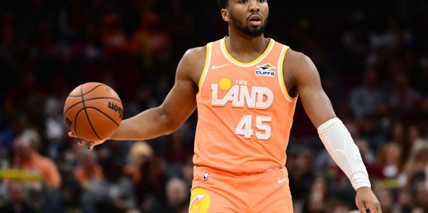 mk体育官网-骑士消息：裁判报告公布，米切尔复出时间出炉，战活塞出场更新